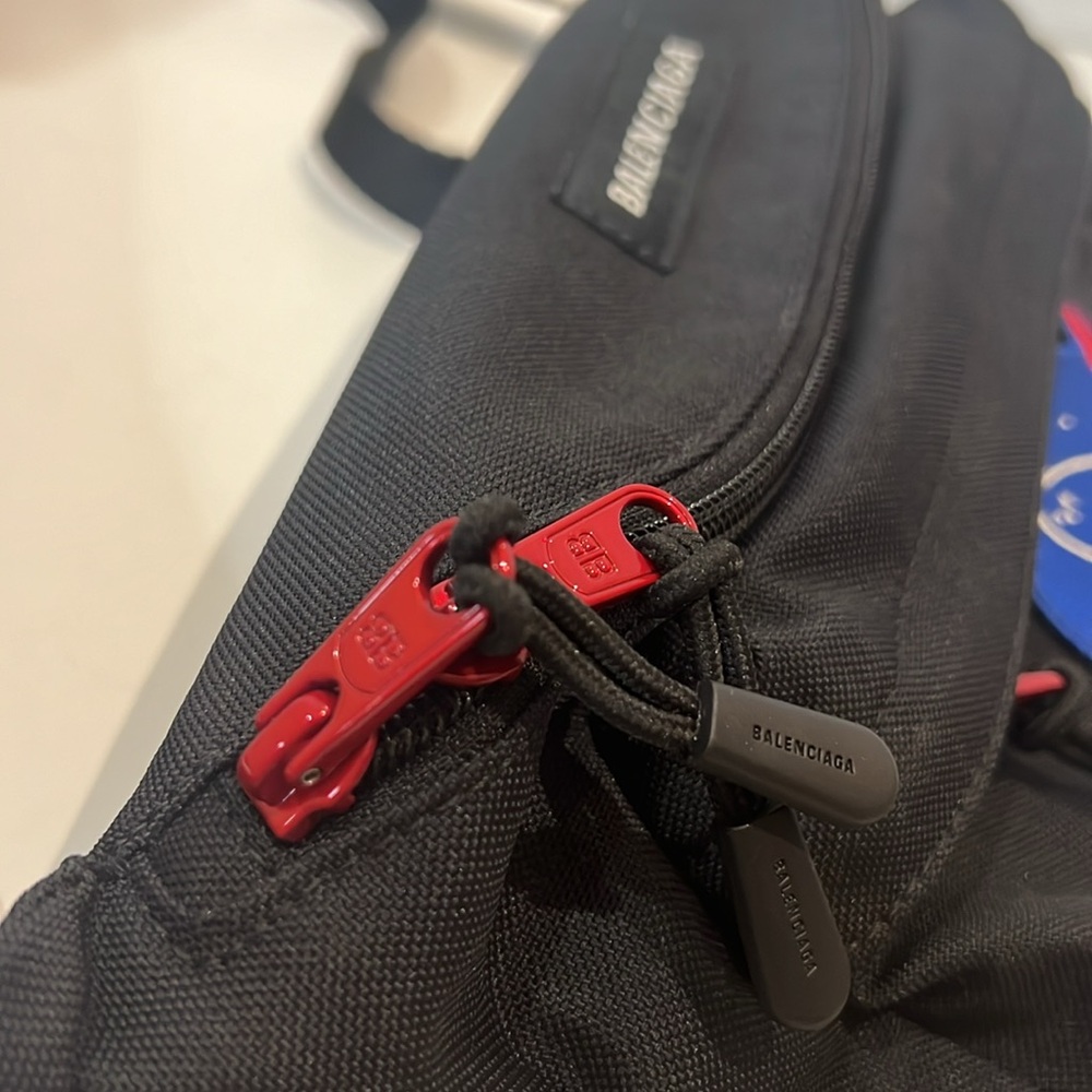 Balenciaga, NASA Limited edition bag NEW - Picture 3 of 6